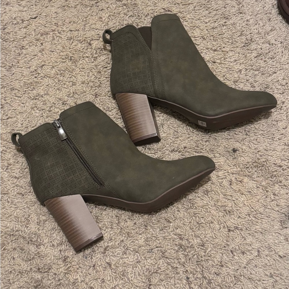 Torrid‎ Olive Green Ankle Boots 9.5